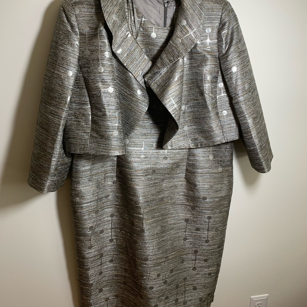 Women’s 2pc dress and jacket